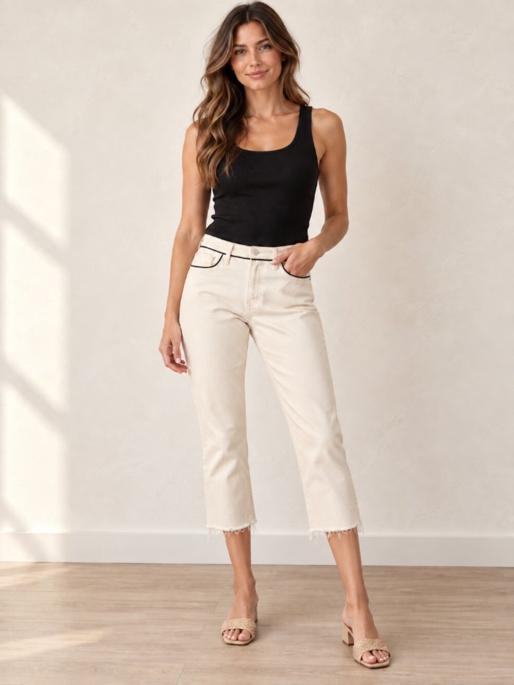 Tory Burch Jeans Cream Contrast Trim Cropped Raw Hem Size 28